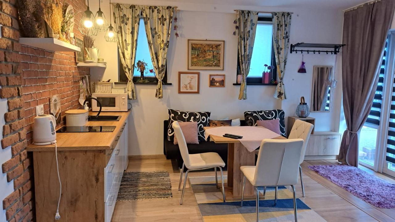 Apartament Lavender Jelenia Gora Exterior photo
